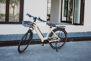 Self-guided e-bike tour and rent in Athens